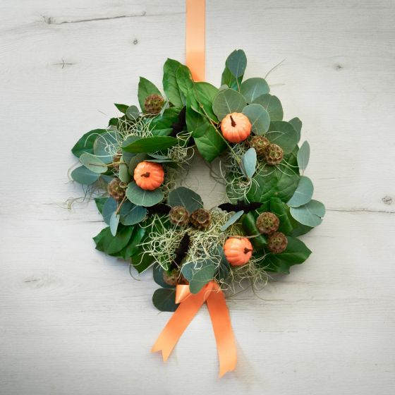 DIY Halloween Wreath Floral Arrangement
